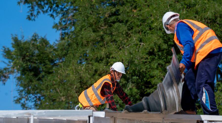 Expert top industrial roofings services in Shoals, IN